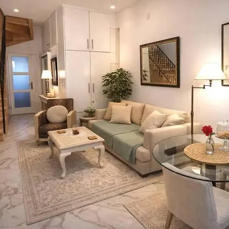 Fedra's Cozy House In Nyaraló
