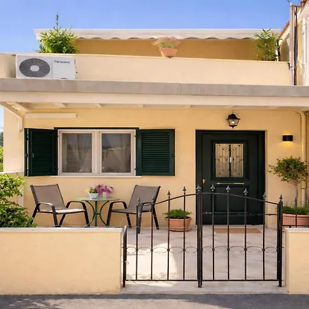 Fedra's Cozy House In